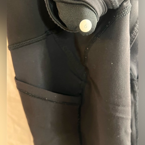 LULULEMON- all the right places tights - Picture 6 of 6